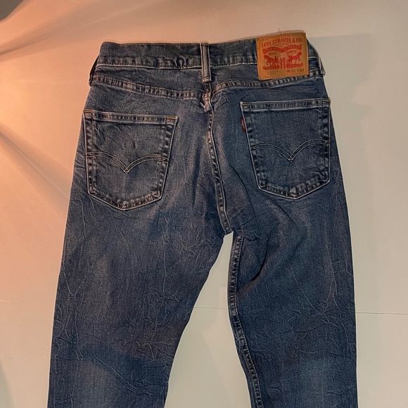 Medium blue ripped Levi jeans - Picture 4 of 6